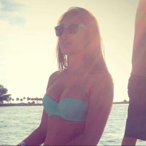 Meet your Posher, Madi